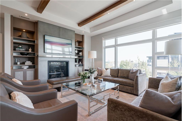 3030 17 Street SW, Calgary