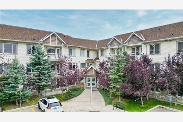 5200 44 Avenue NE, Calgary