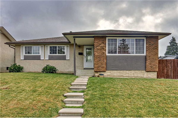 304 Rundlefield Road NE, Calgary