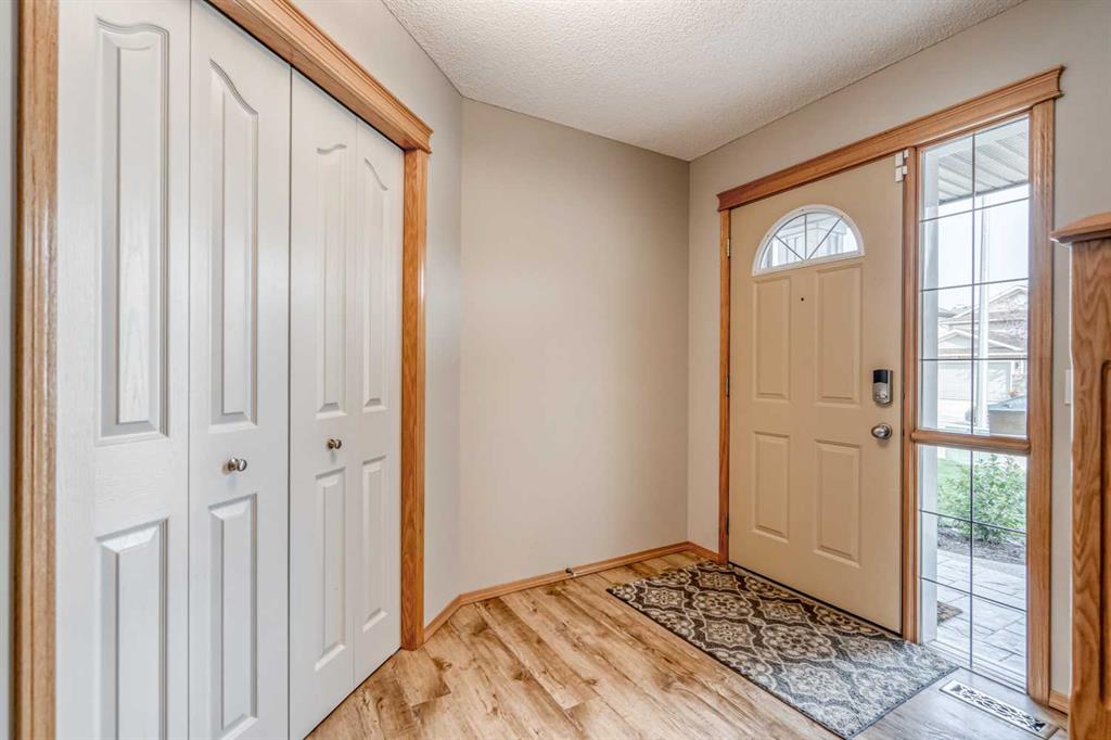 Listing A2076934 - Large Photo # 4