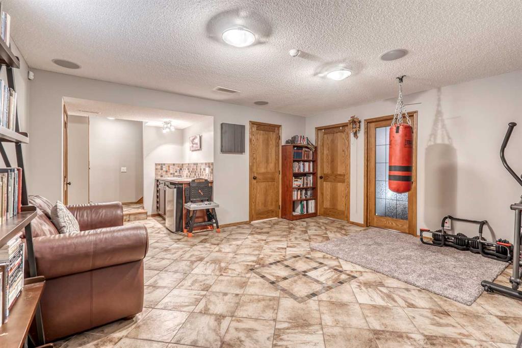 Listing A2076934 - Large Photo # 29