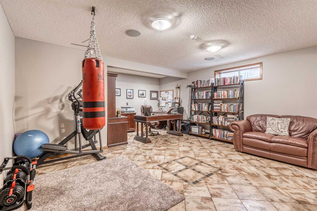 Listing A2076934 - Large Photo # 28