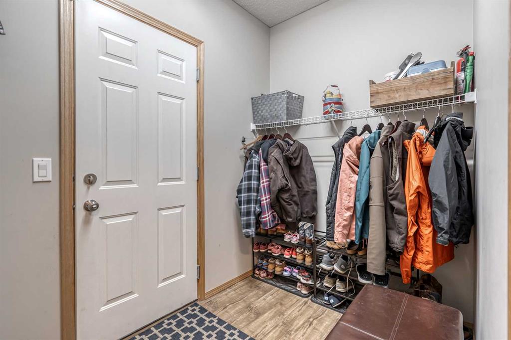 Listing A2076934 - Large Photo # 15