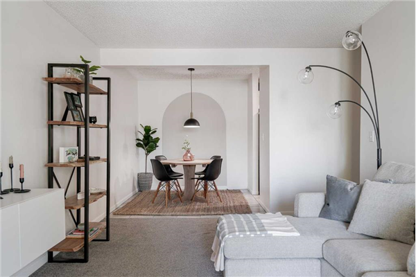 393 Patterson Hill SW, Calgary