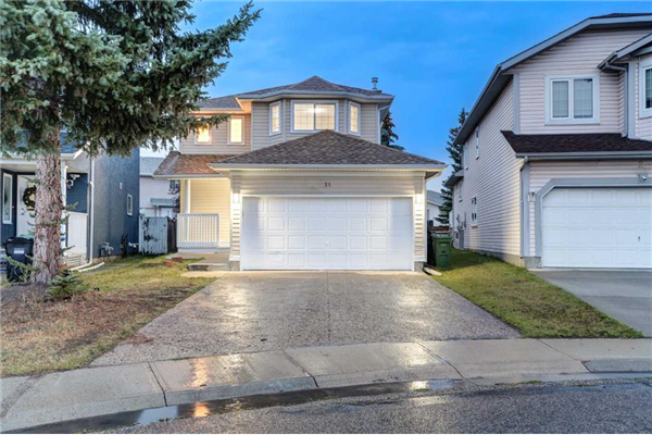 31 Carmel Close NE, Calgary