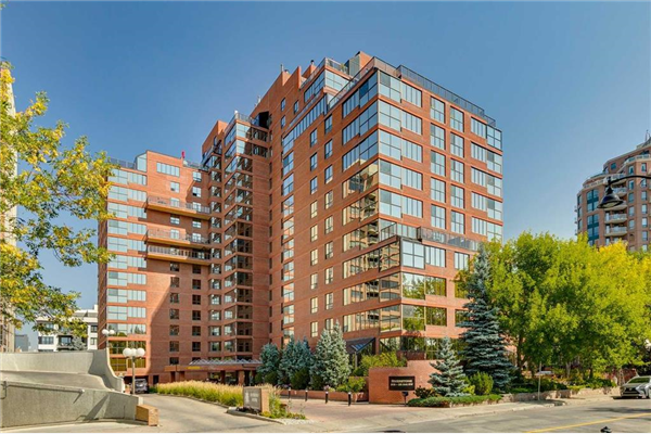 318 26 Avenue SW, Calgary