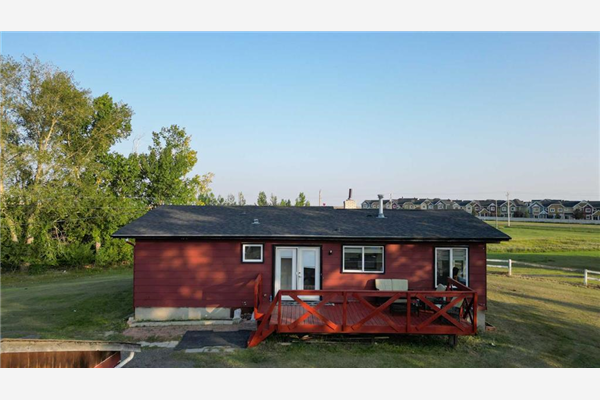 291048 Township Road 270 SE, Airdrie