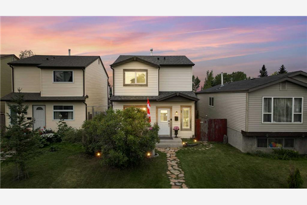 7 Abingdon Court NE, Calgary