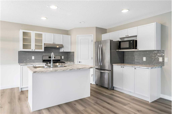 10 Tuscany Meadows Bay NW, Calgary