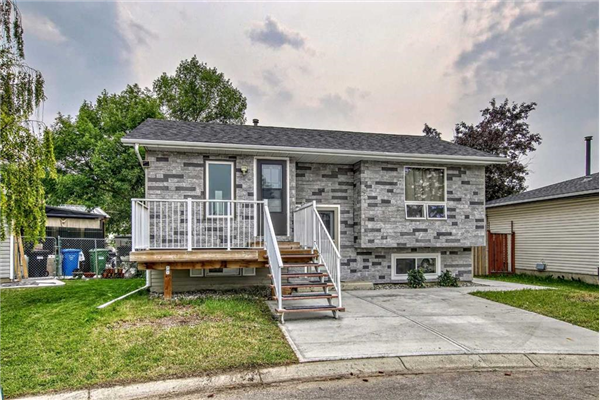 32 Falton Close NE, Calgary