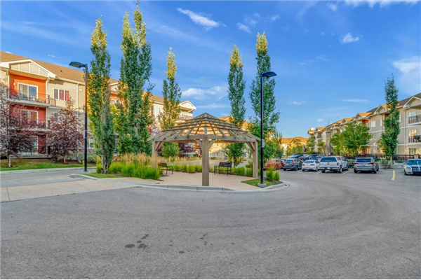 1540 Sherwood Boulevard NW, Calgary