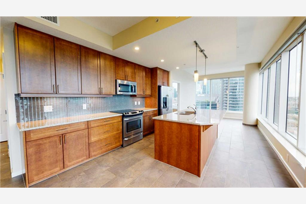 211 13 Avenue SE, Calgary