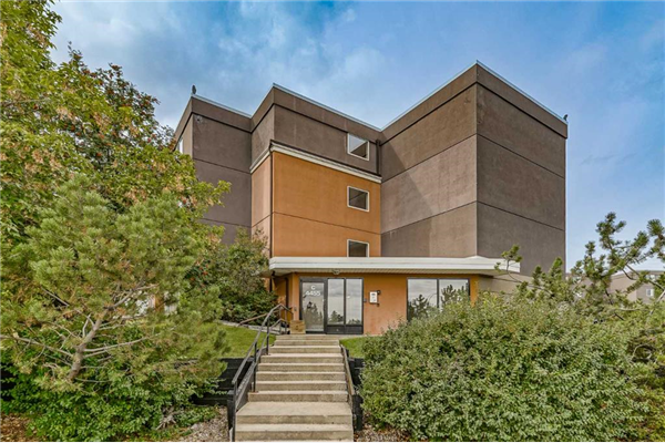 4455 Greenview Drive NE, Calgary