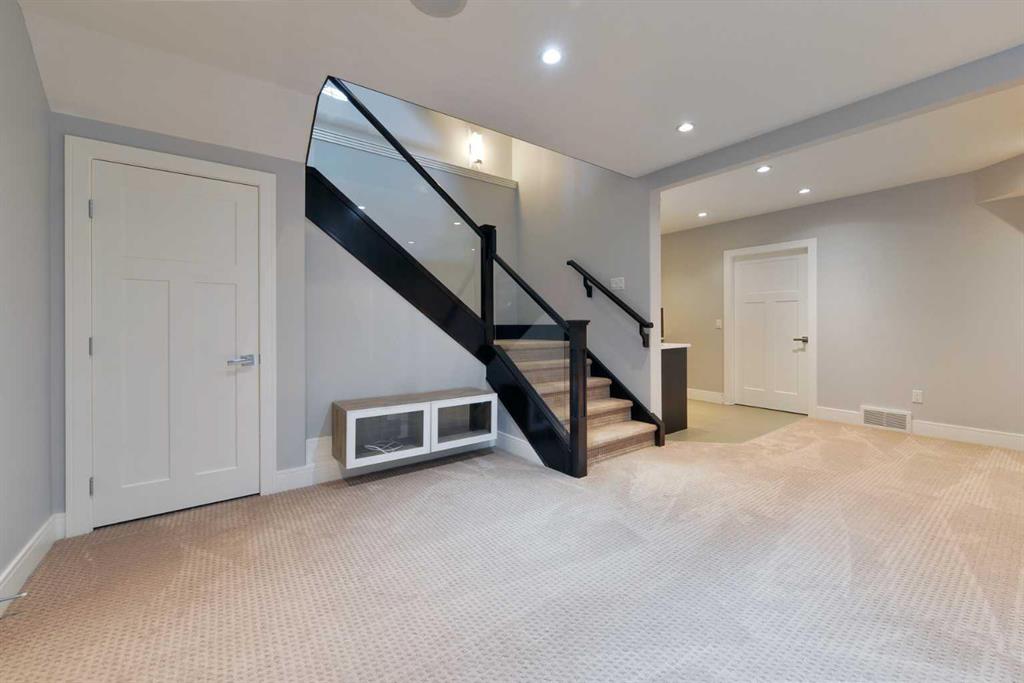 Listing A2078397 - Large Photo # 28