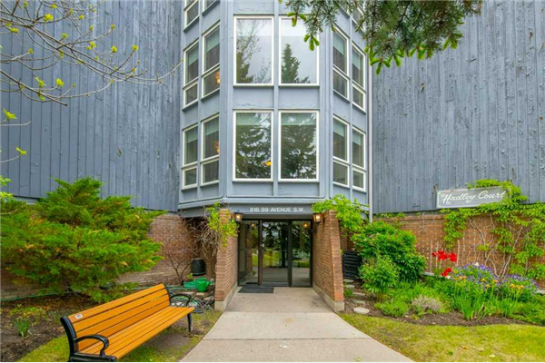 816 89 Avenue SW, Calgary