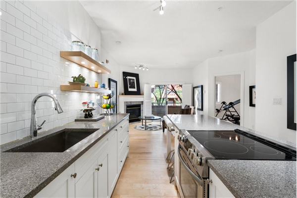 777 3 Avenue SW, Calgary
