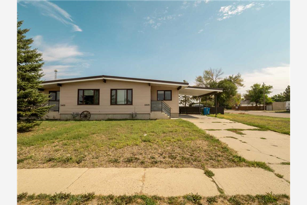 5403 & 5405 56 Street, Taber