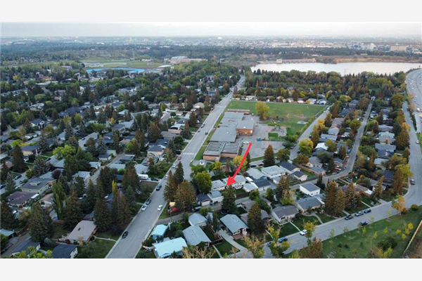 2355 Lincoln Drive SW, Calgary