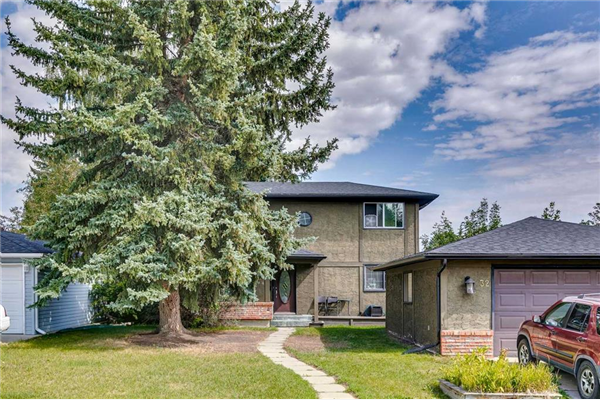 32 Oakbury Place SW, Calgary