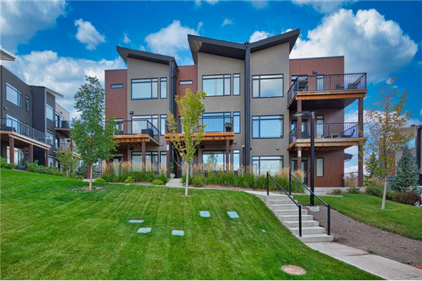 19 Royal Elm Green NW, Calgary