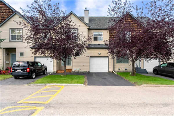 208 Bridlewood View SW, Calgary