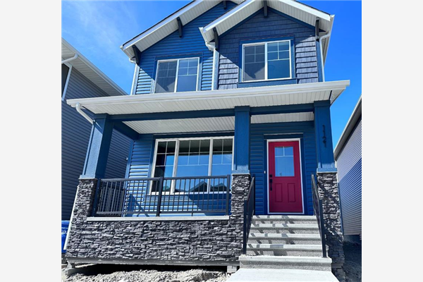 1121 Bayview Gardens SW, Airdrie