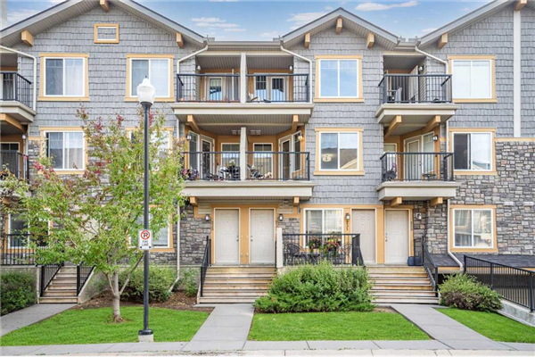 233 Mckenzie Towne Lane SE, Calgary