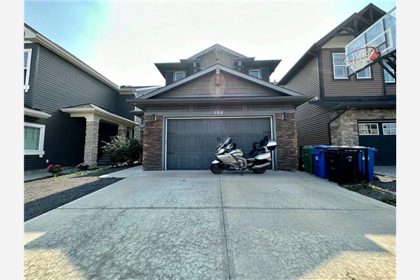 108 Cougar Ridge Manor SW, Calgary