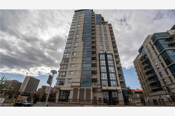 325 3 Street SE, Calgary