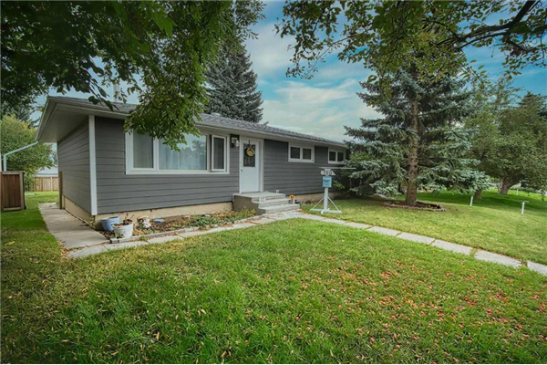 160 Fredson Drive SE, Calgary