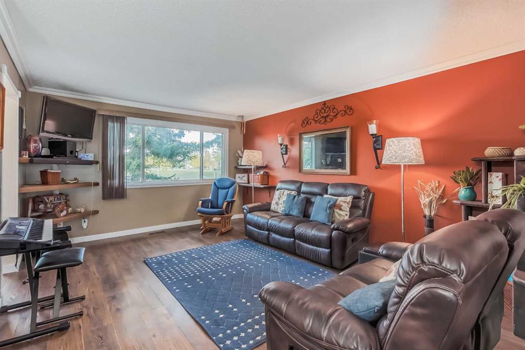 Listing A2079919 - Large Photo # 2