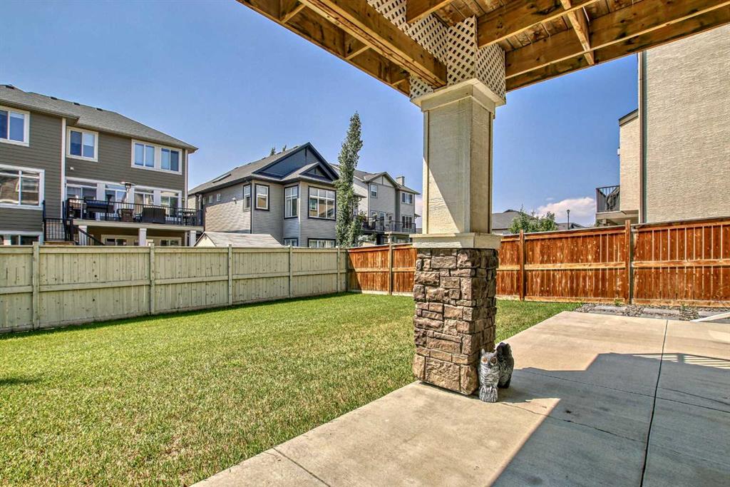 108 Aspenmere Circle