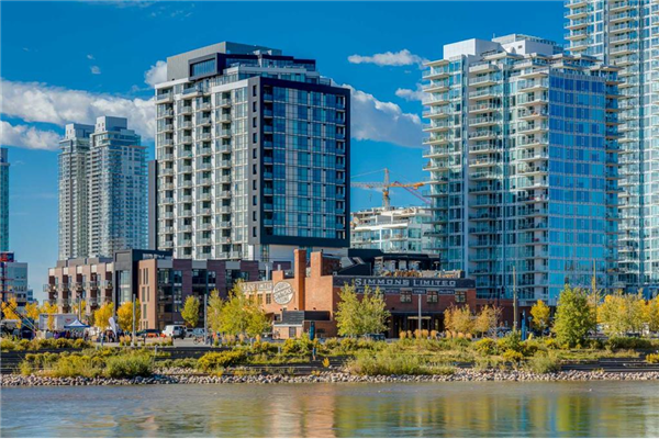 550 RIVERFRONT Avenue SE, Calgary