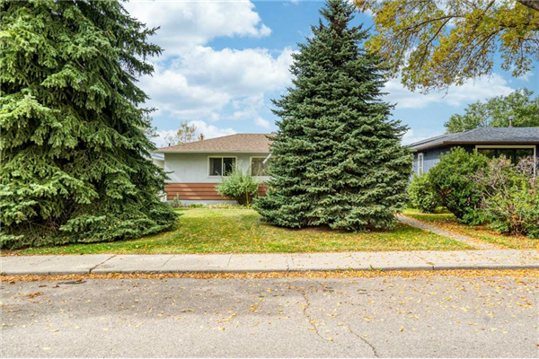 1023 16A Street NE, Calgary