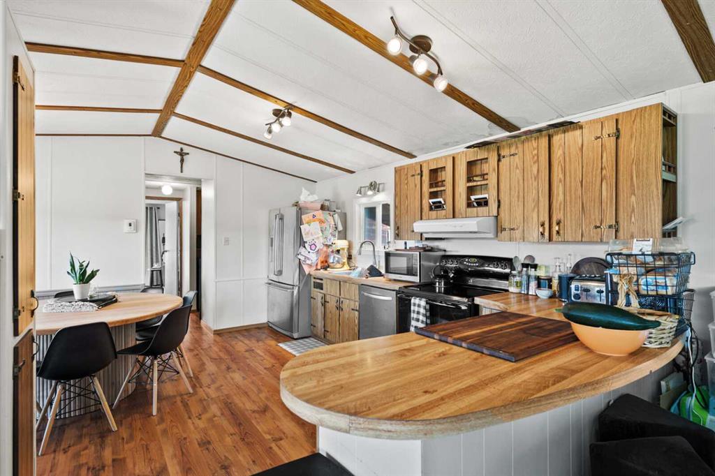 Listing A2081141 - Large Photo # 42