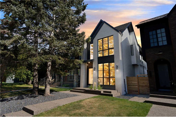 204 18A Street NW, Calgary