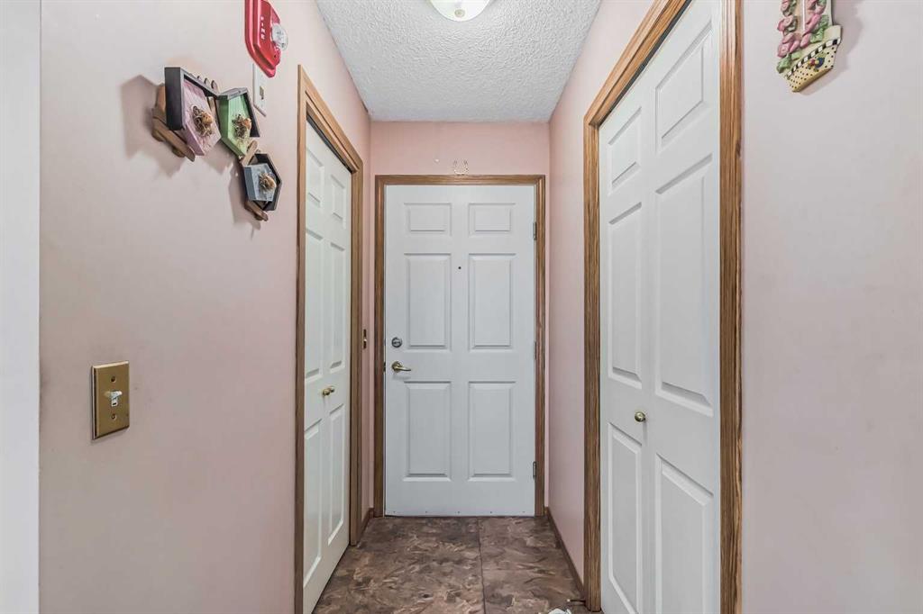 Listing A2081347 - Large Photo # 4