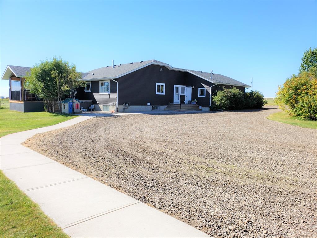 272210 Range Road 291 NE