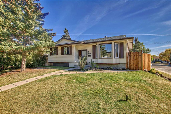 304 Manora Rise NE, Calgary