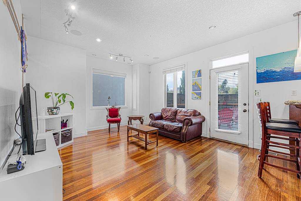 Listing A2081477 - Large Photo # 18