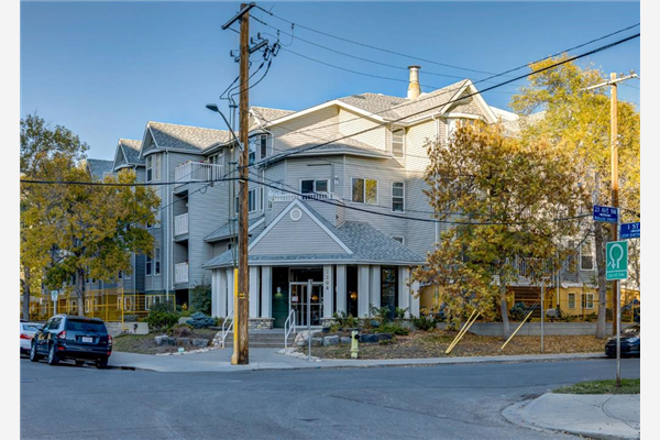 2204 1 Street SW, Calgary