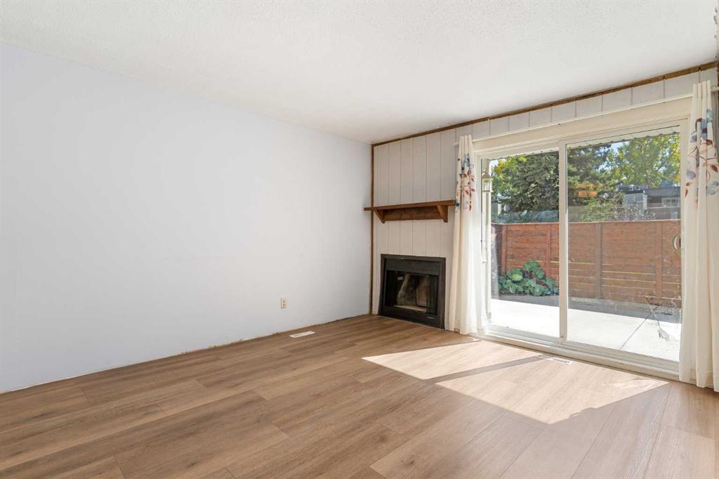 Listing A2081484 - Large Photo # 7