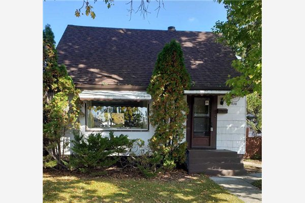 1030 8 Avenue NE, Calgary