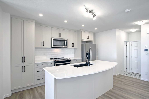 592 Osborne Drive SW, Airdrie