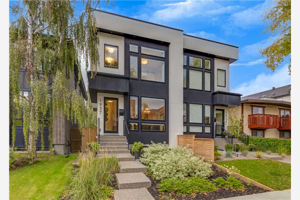 1937 45 Avenue SW, Calgary