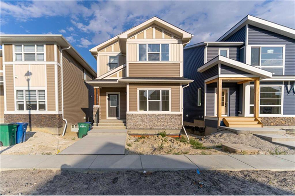 1116 Bayview Gardens SW, Airdrie