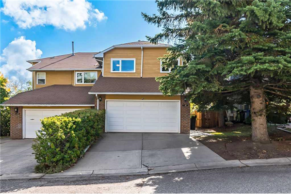 49 Stradwick Place SW, Calgary