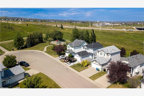 222 Hidden Spring Mews NW, Calgary