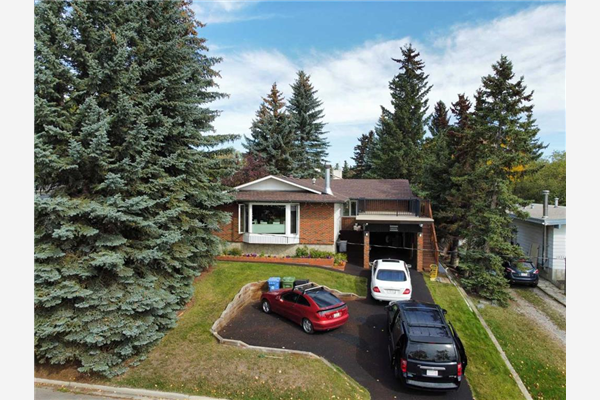 5931 Dalhousie Drive NW, Calgary