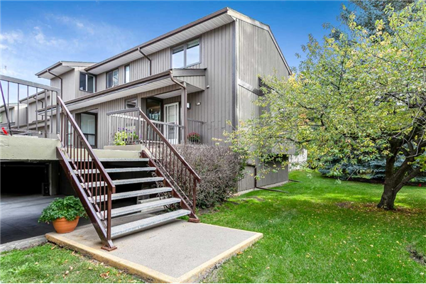 3240 66 Avenue SW, Calgary